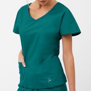 Jaanuu Scrub set